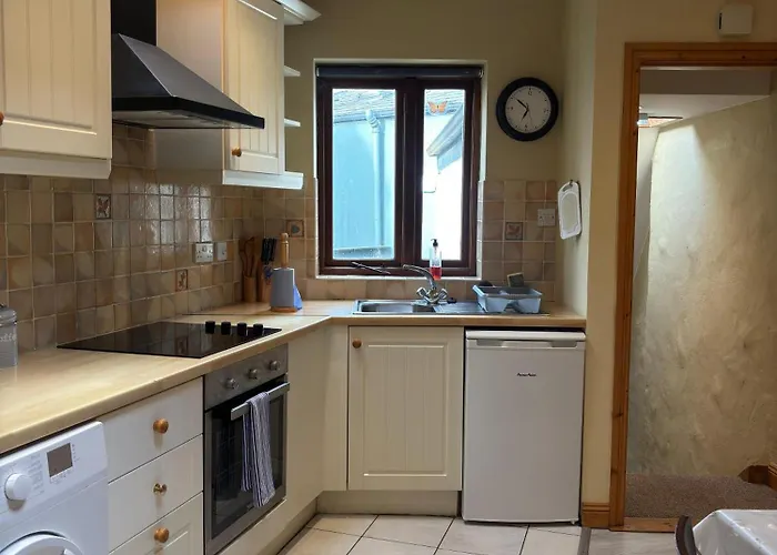 The Nest On The Octagon Westport