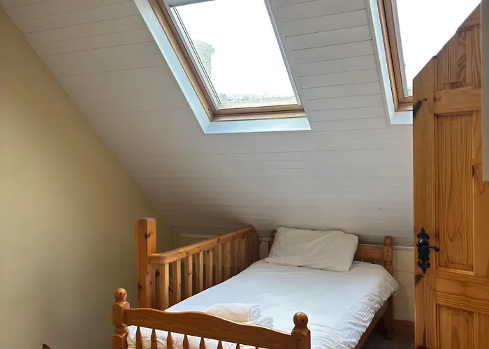 The Nest On The Octagon * Westport